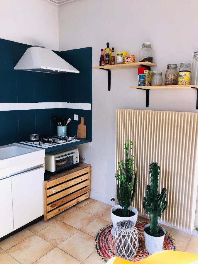 Appartement cosy en ville haute Saint-Flour  Extérieur photo